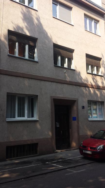Apartments Sulekova Ζάγκρεμπ Δωμάτιο φωτογραφία