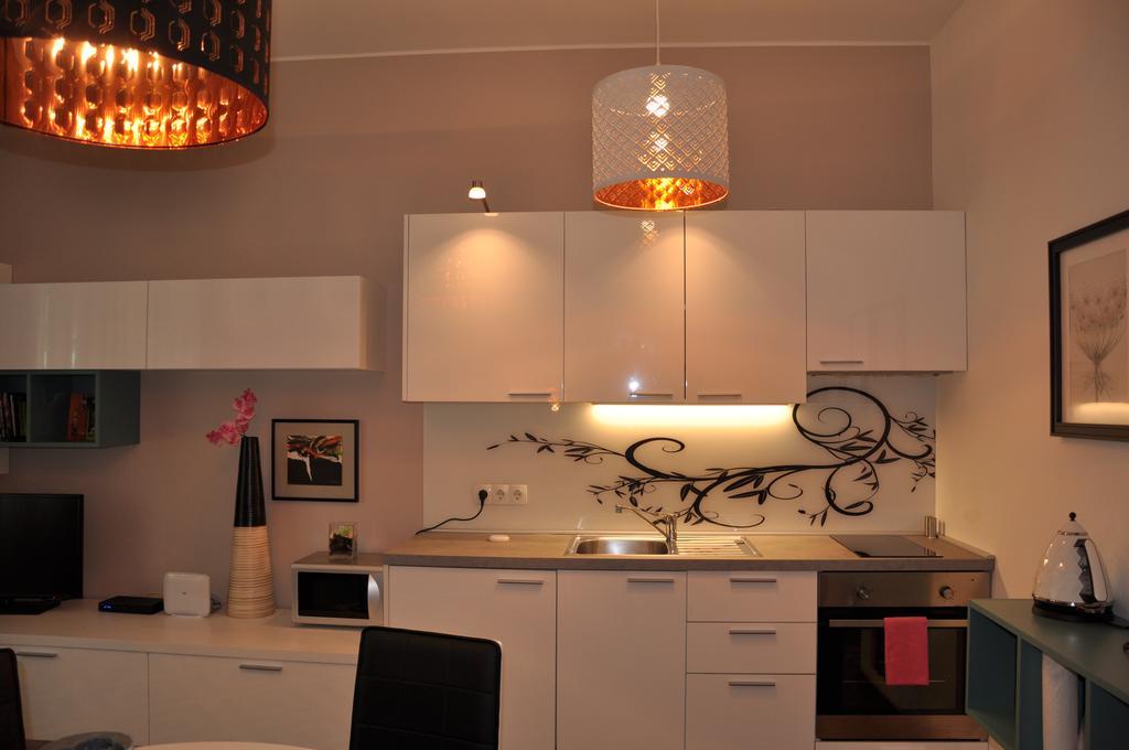 Apartments Sulekova Ζάγκρεμπ Δωμάτιο φωτογραφία